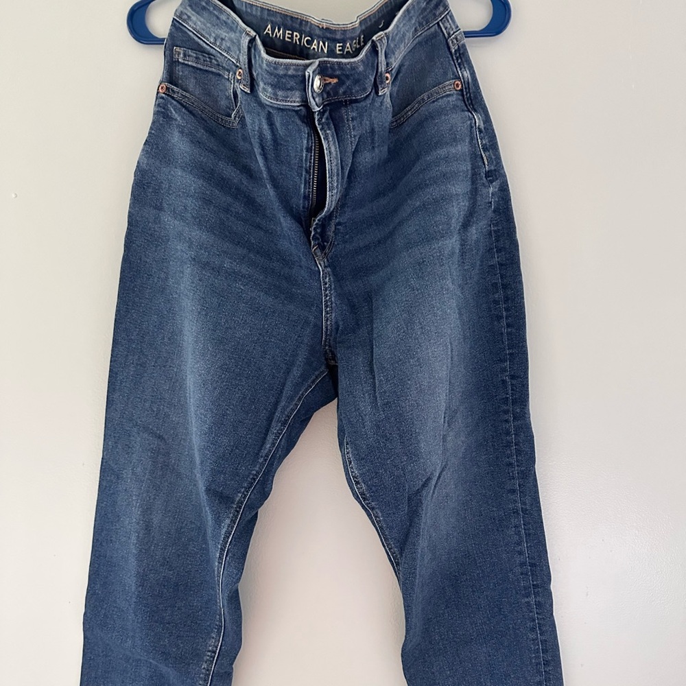 AE MOM JEAN